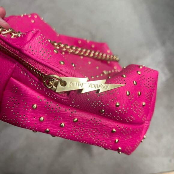 Betsey Johnson Pink Skull Studded Crossbody Bag With Gold Chain - Picture 5 of 7